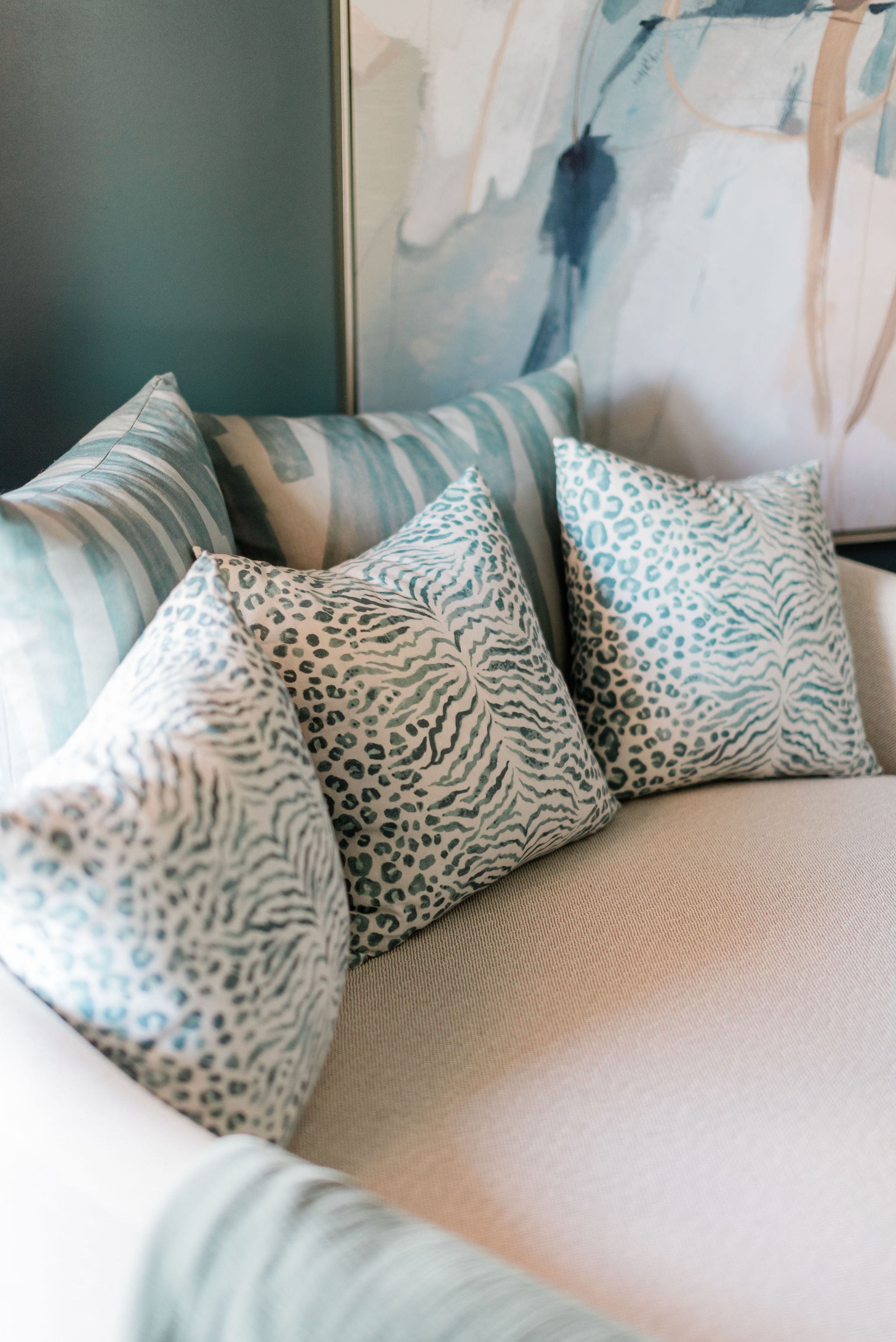 Pillows & Throws