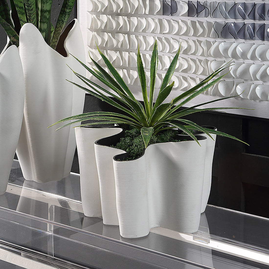 Navarro Short Vase